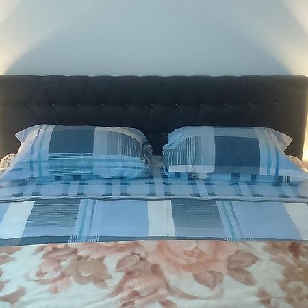 Apartman Pazin เทรบินเย ภายนอก รูปภาพ