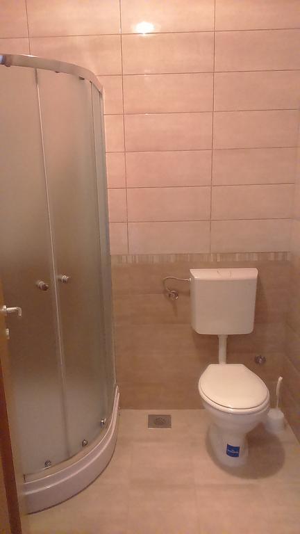 Apartman Pazin เทรบินเย ภายนอก รูปภาพ