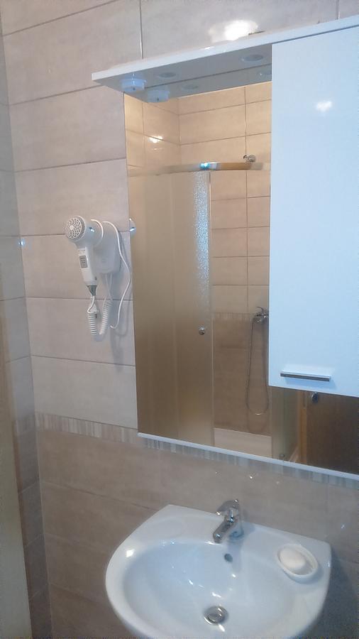 Apartman Pazin เทรบินเย ภายนอก รูปภาพ